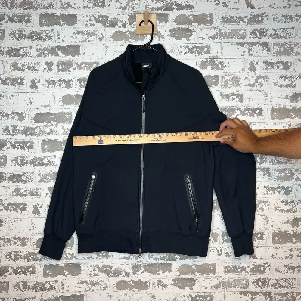 Nike wind breaker full zip jacket